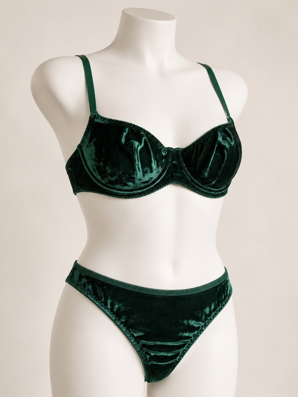 SHEIN Dark Green Velvet Underwire Bra & Bikini Set